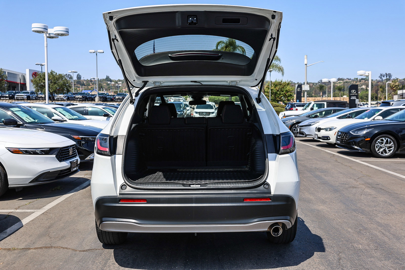 Certified 2025 Honda HR-V Sport image 28