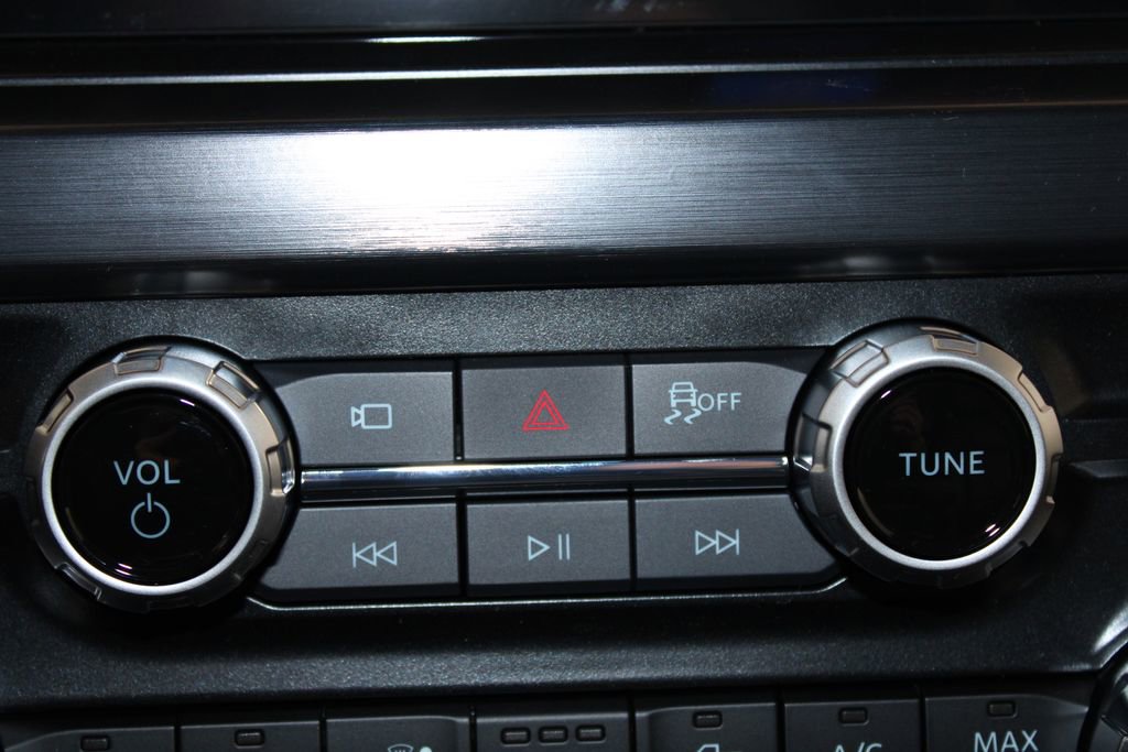 New 2026 Ford F250 Lariat w/ Black Appearance Package image 55