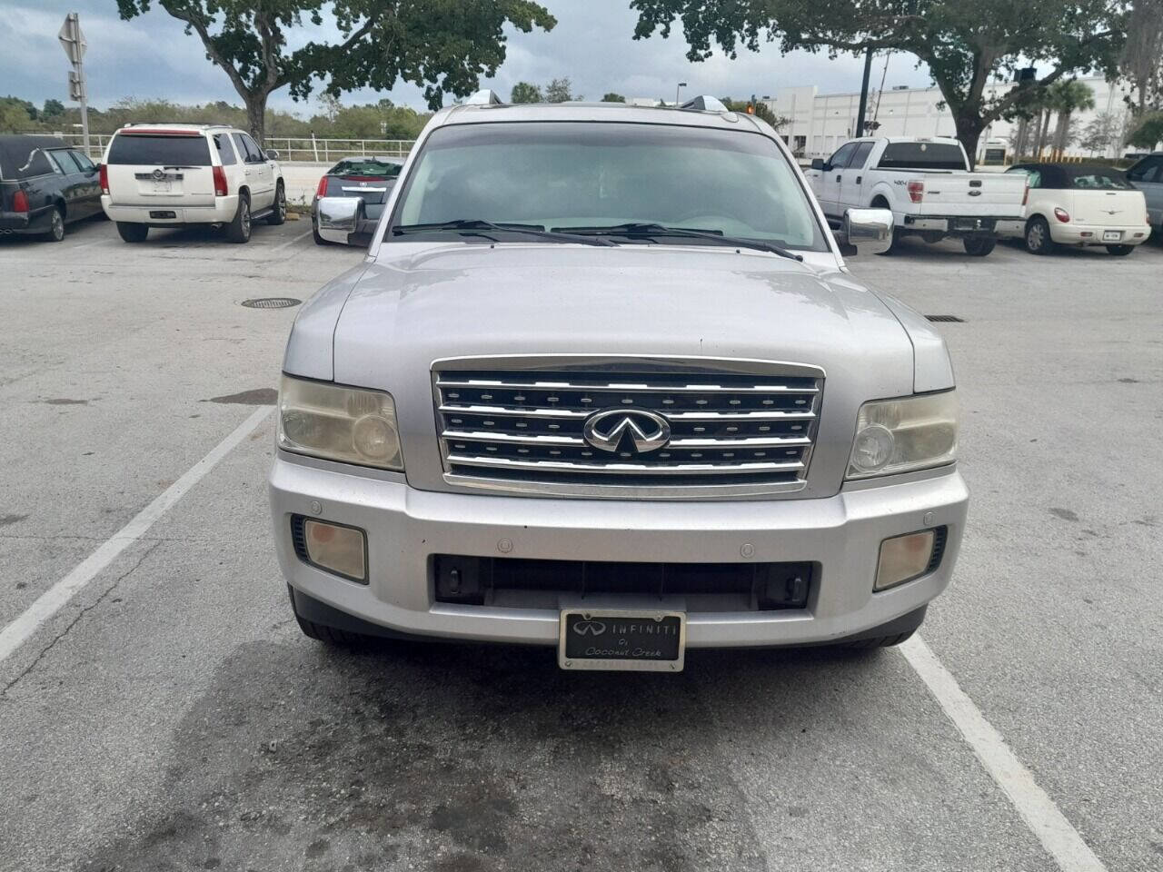 Used 2008 INFINITI QX56 2WD w/ Tow Pkg image 2