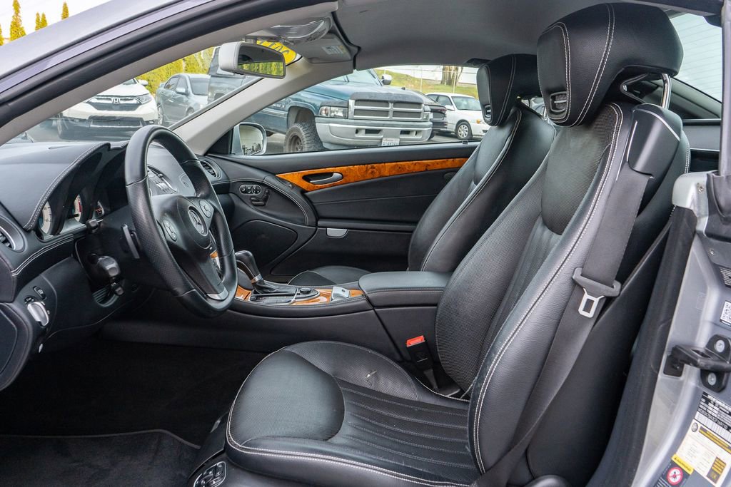 Used 2012 Mercedes-Benz SL 550 image 9
