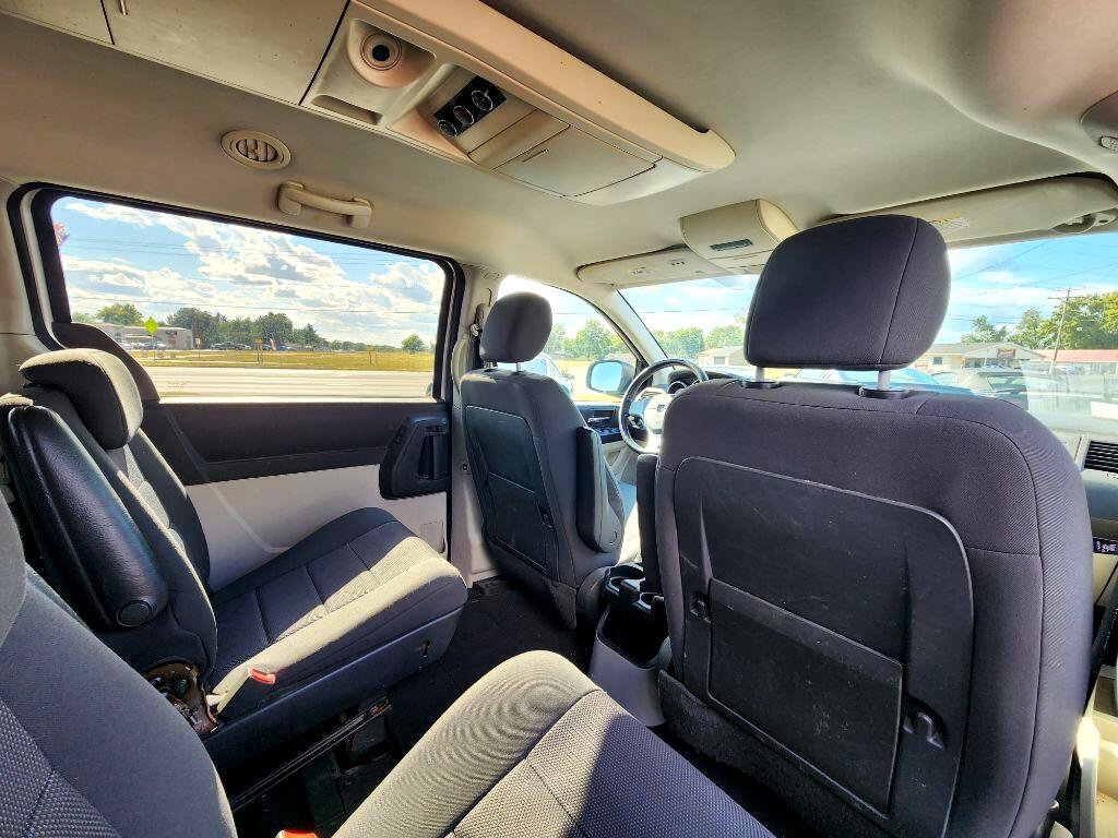 Used 2008 Dodge Grand Caravan SXT image 18