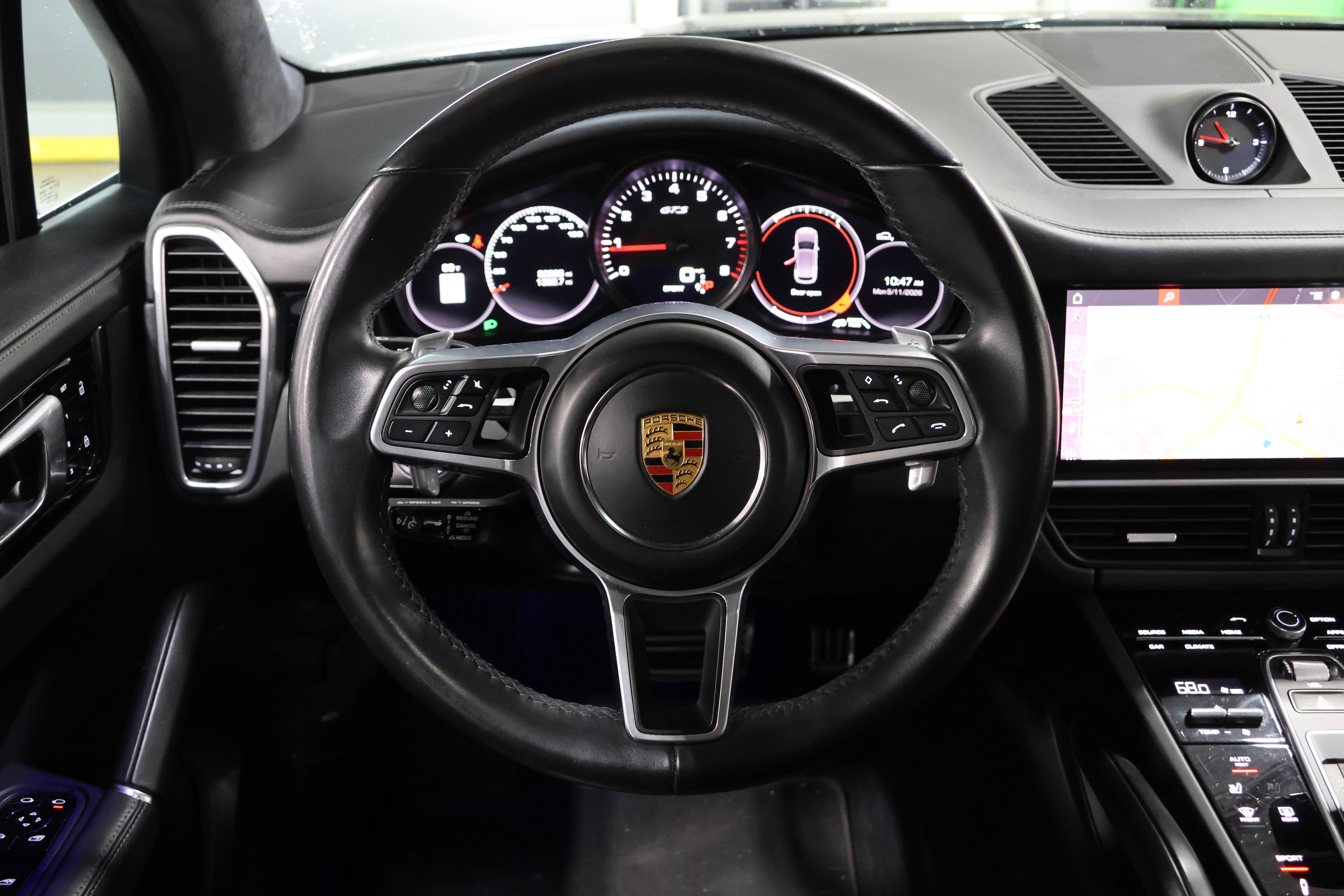 Used 2021 Porsche Cayenne GTS AWD/4WD image 17