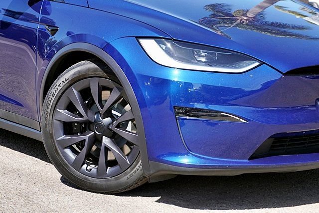 Used 2023 Tesla Model X AWD/4WD image 4