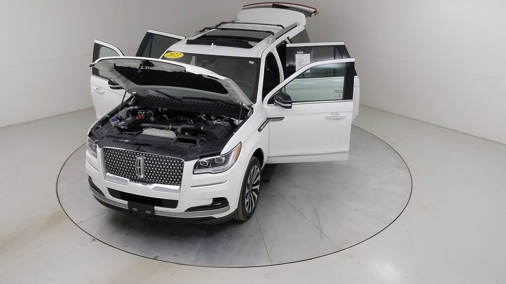 Used 2023 Lincoln Navigator L Reserve w/ Equipment Group 201A image 49