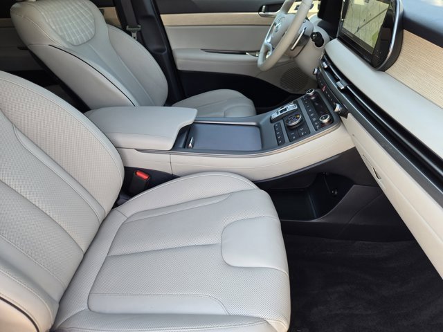 Used 2024 Hyundai Palisade Limited image 12