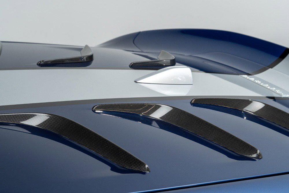 Certified 2022 Ferrari 812 Competizione image 23