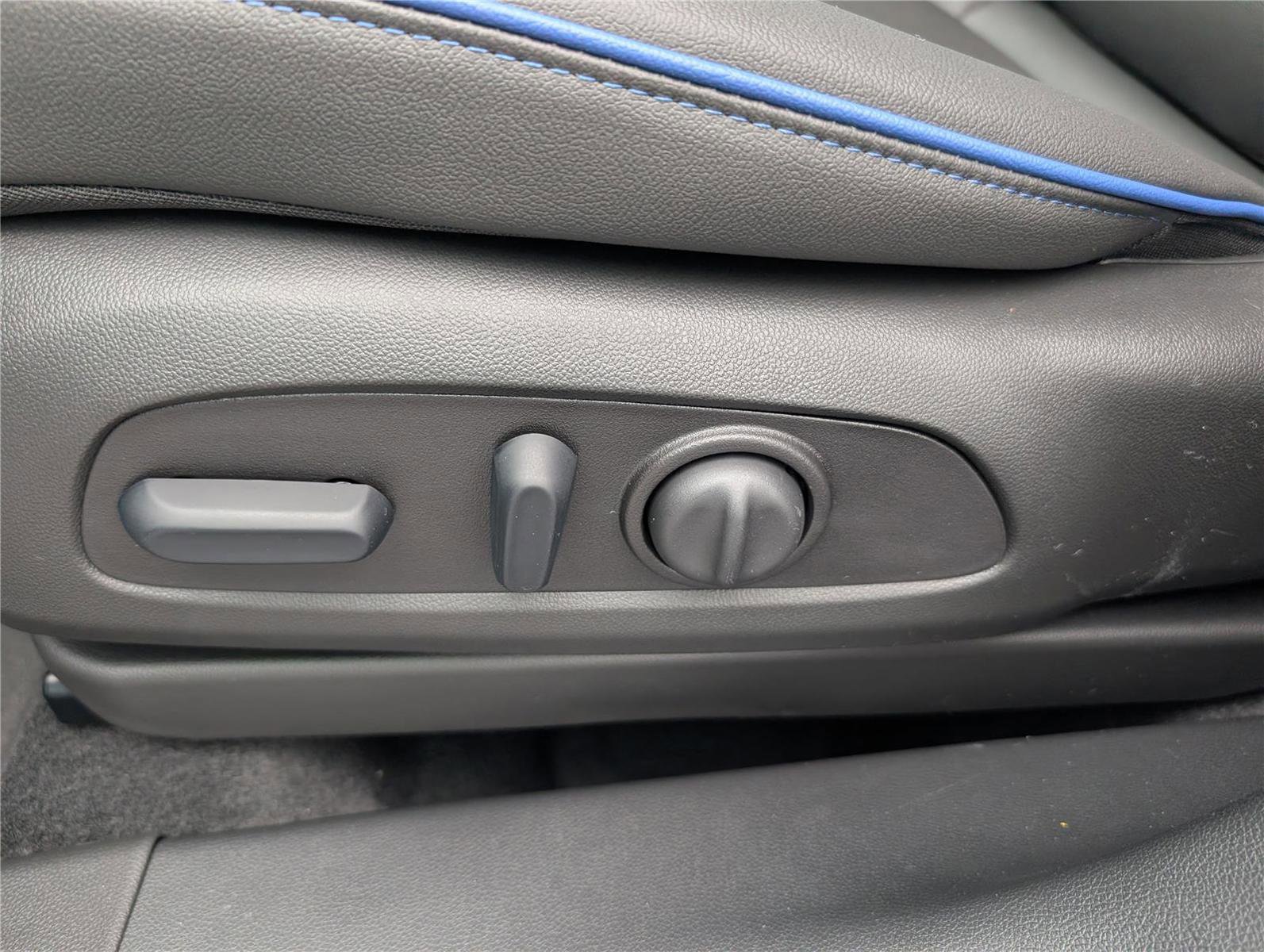 New 2026 Buick Encore GX Sport Touring w/ Advanced Technology Package image 17