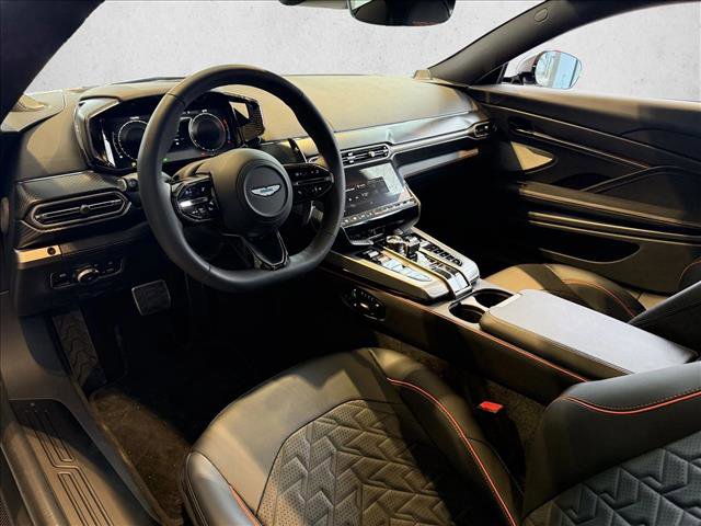 Used 2025 Aston Martin Vanquish RWD image 12
