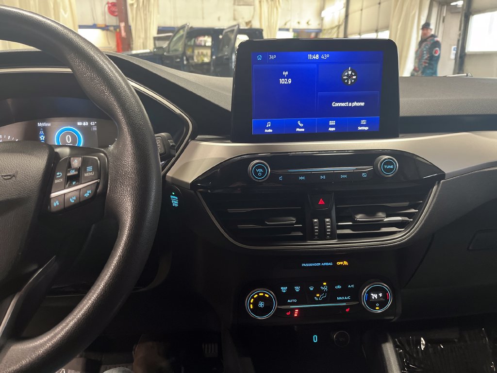 Used 2020 Ford Escape SE AWD/4WD image 35