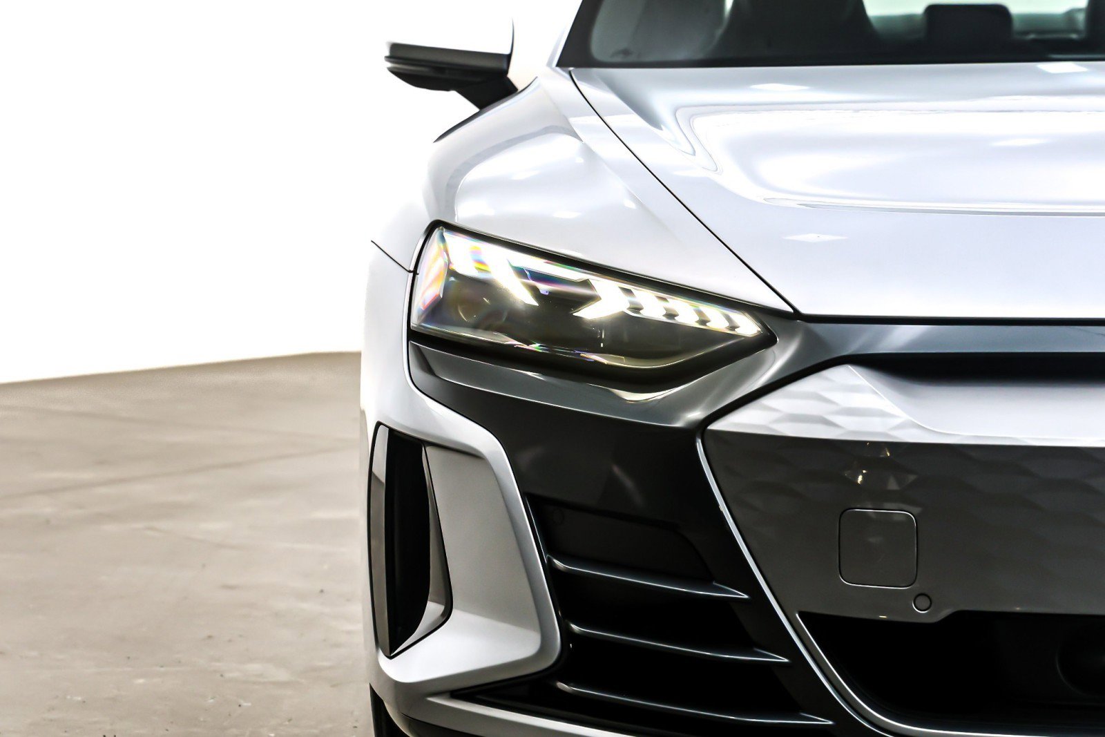 Used 2022 Audi e-tron GT Premium Plus image 14