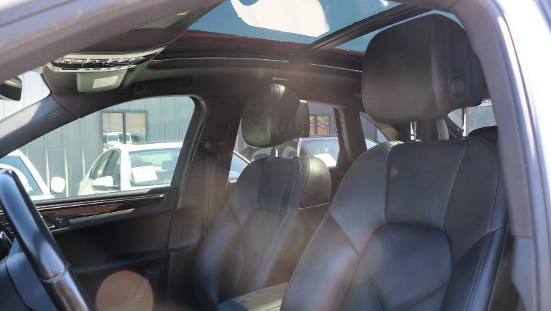 Used 2019 Porsche Macan S w/ Premium Package Plus AWD/4WD image 8