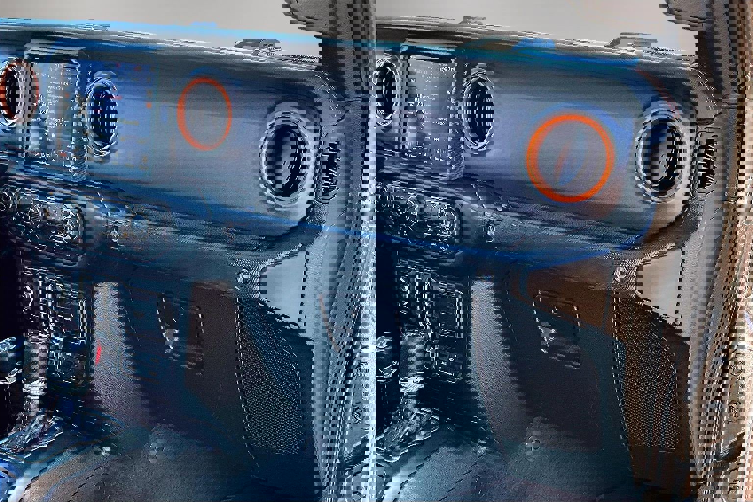 Used 2023 Jeep Gladiator Mojave w/ Cold Weather Group image 27