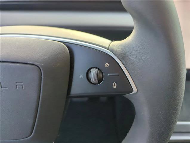 Used 2026 Tesla Model Y 2WD image 17