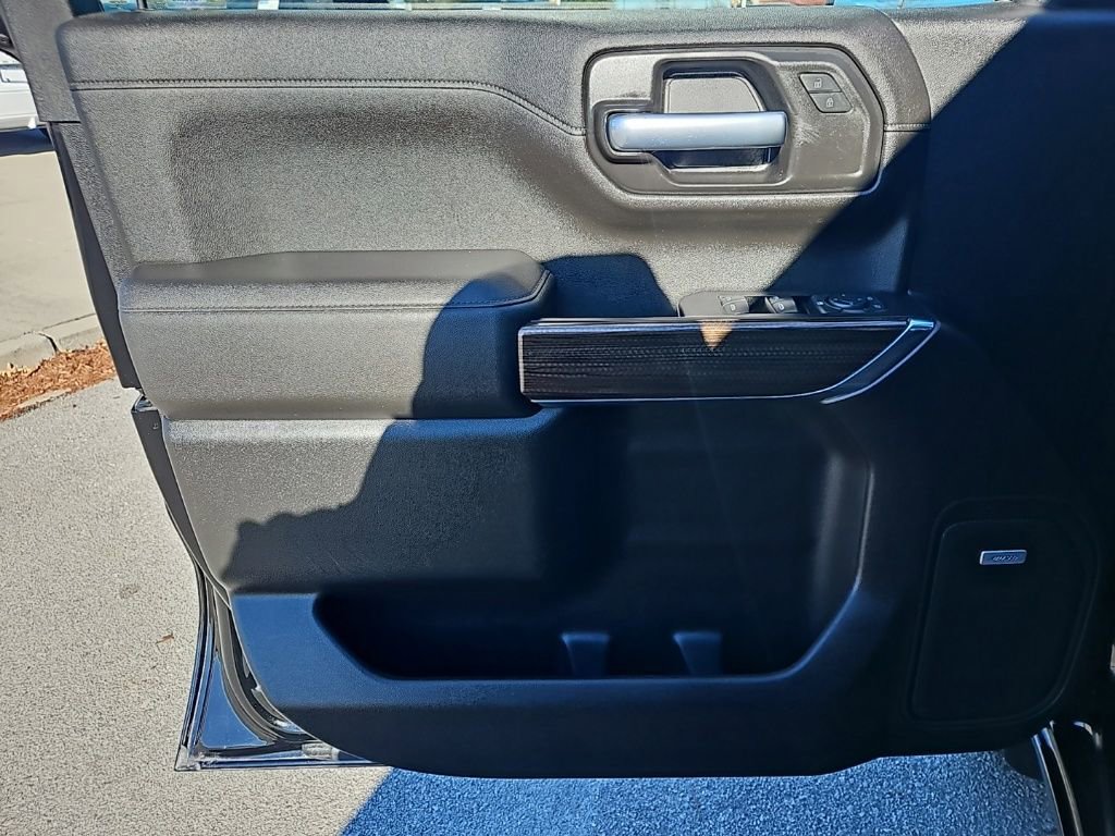 Used 2020 Chevrolet Silverado 1500 LT Trail Boss image 17