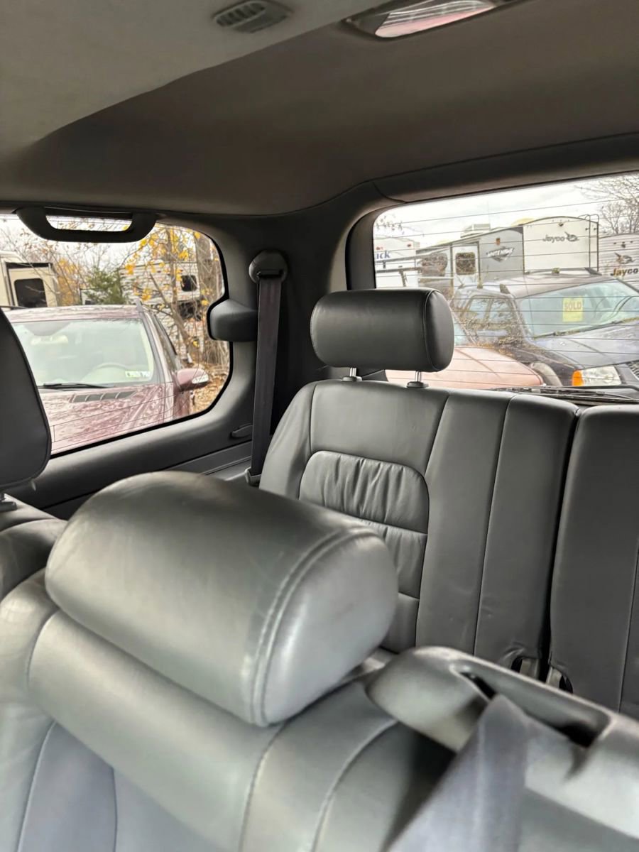 Used 2000 Lexus LX 470 4WD image 18