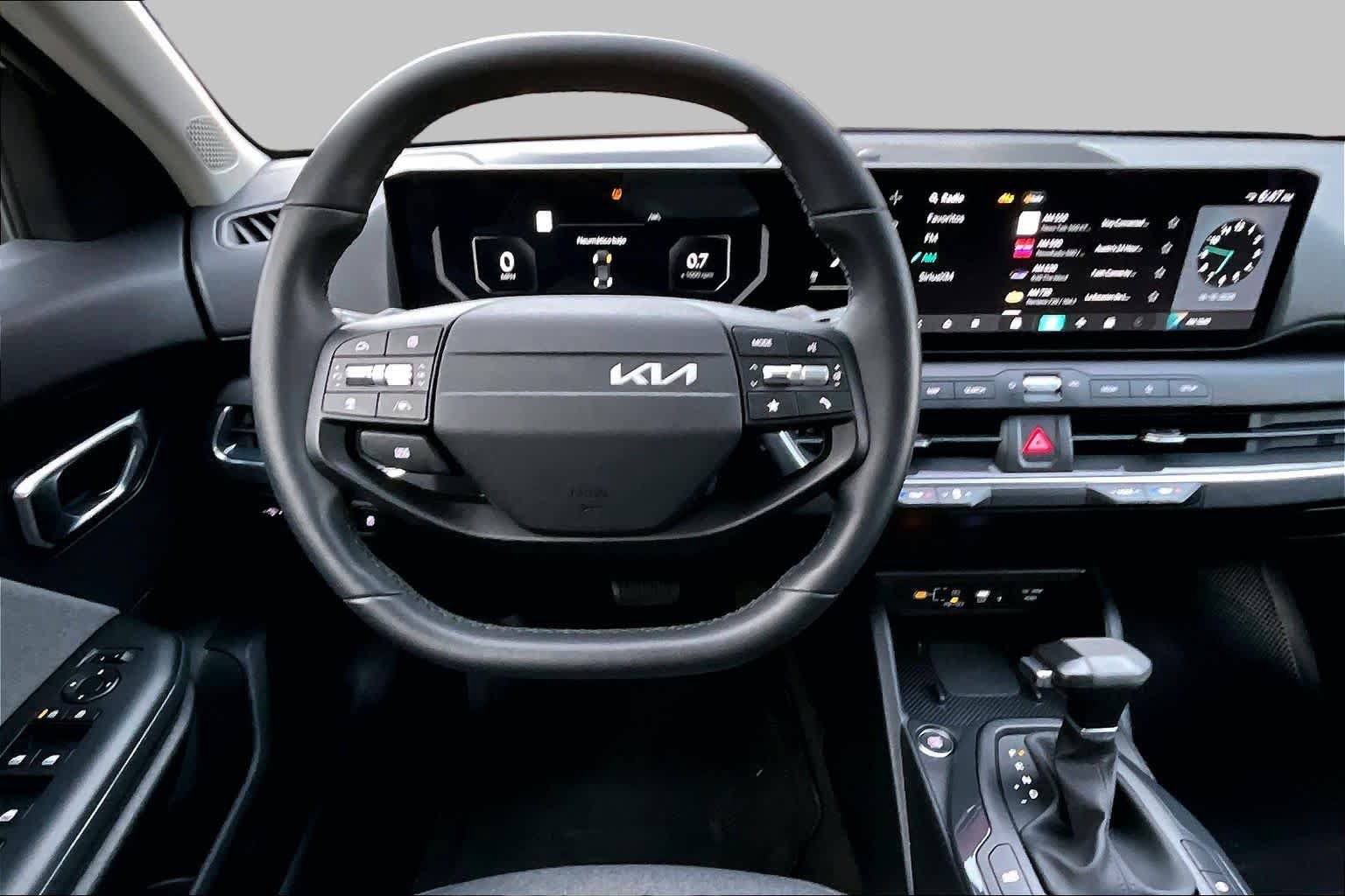 Certified 2025 Kia K4 EX FWD image 6