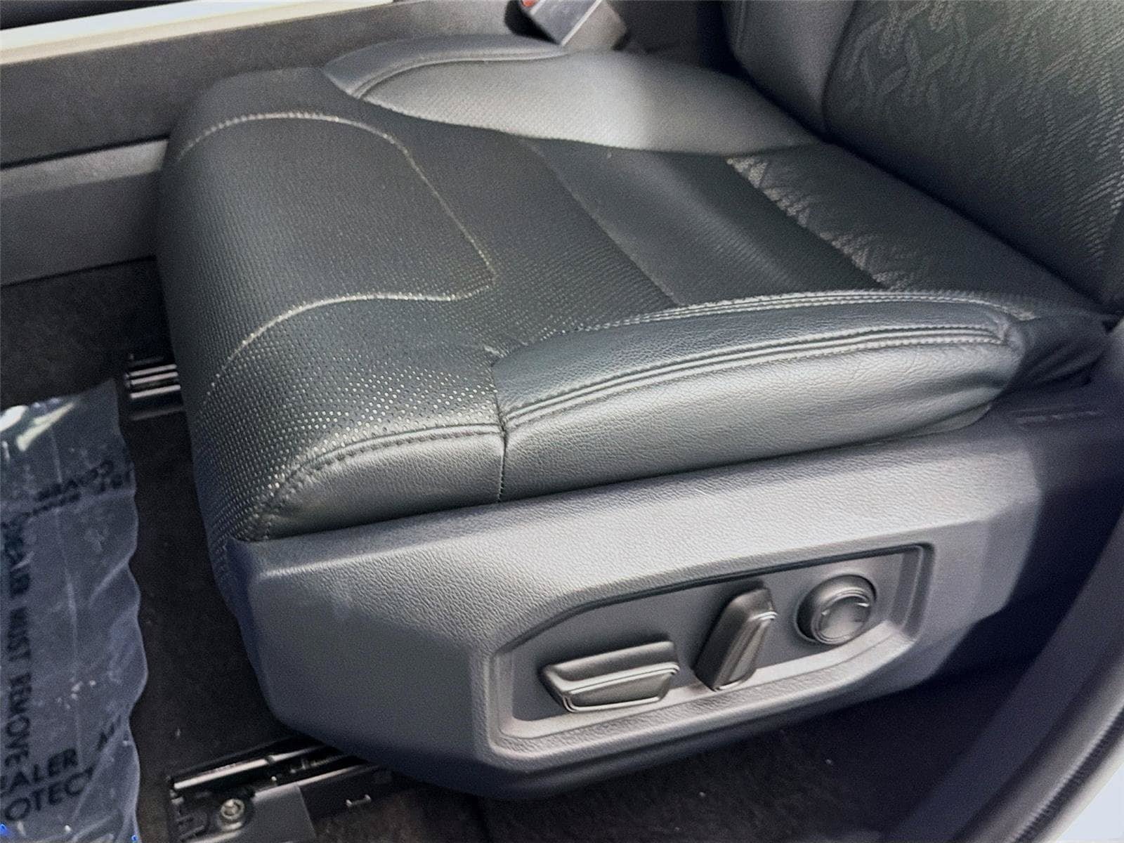 Used 2024 Toyota Tundra SR5 w/ SR5 Premium Package AWD/4WD image 20