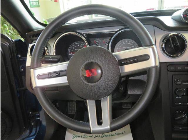 Used 2006 Ford Mustang GT RWD image 9