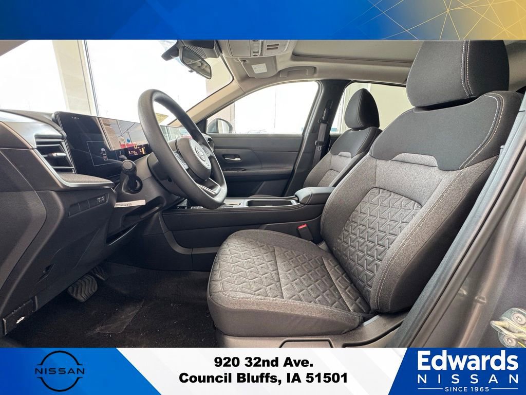 New 2025 Nissan Kicks SV w/ SV Premium Package AWD/4WD image 21