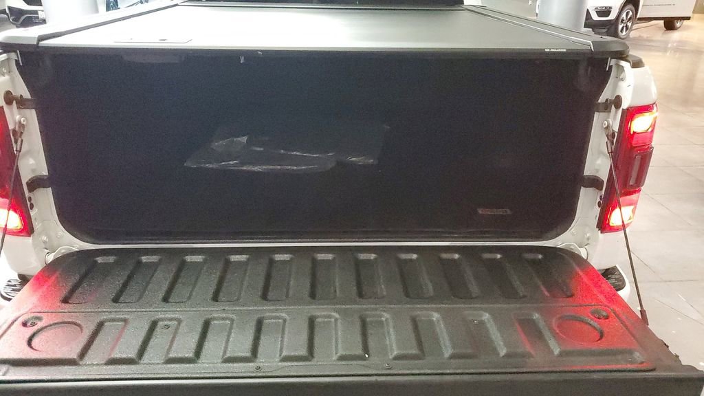 Used 2022 RAM 1500 Laramie image 10