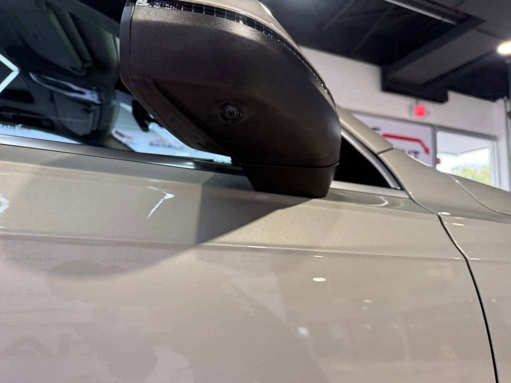 Used 2024 Audi Q7 Premium Plus image 10