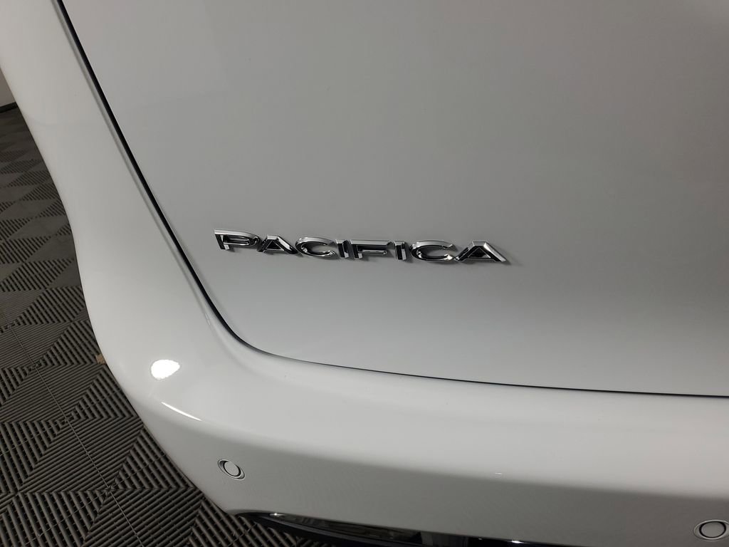 New 2026 Chrysler Pacifica Select image 31