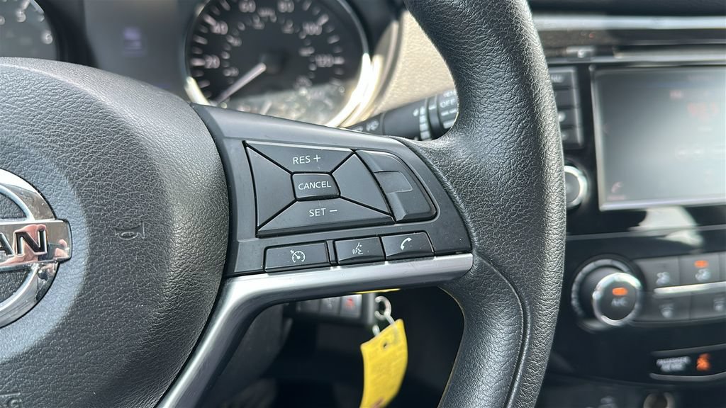Used 2018 Nissan Rogue S AWD/4WD image 17