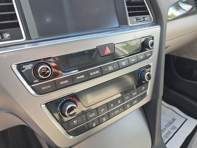 Used 2015 Hyundai Sonata Limited w/ Option Group 05 image 20