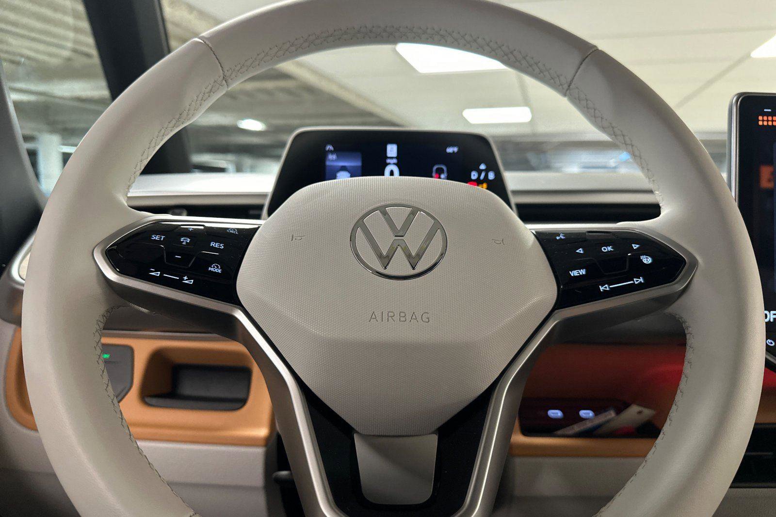 New 2025 Volkswagen ID. Buzz Pro S Plus image 21