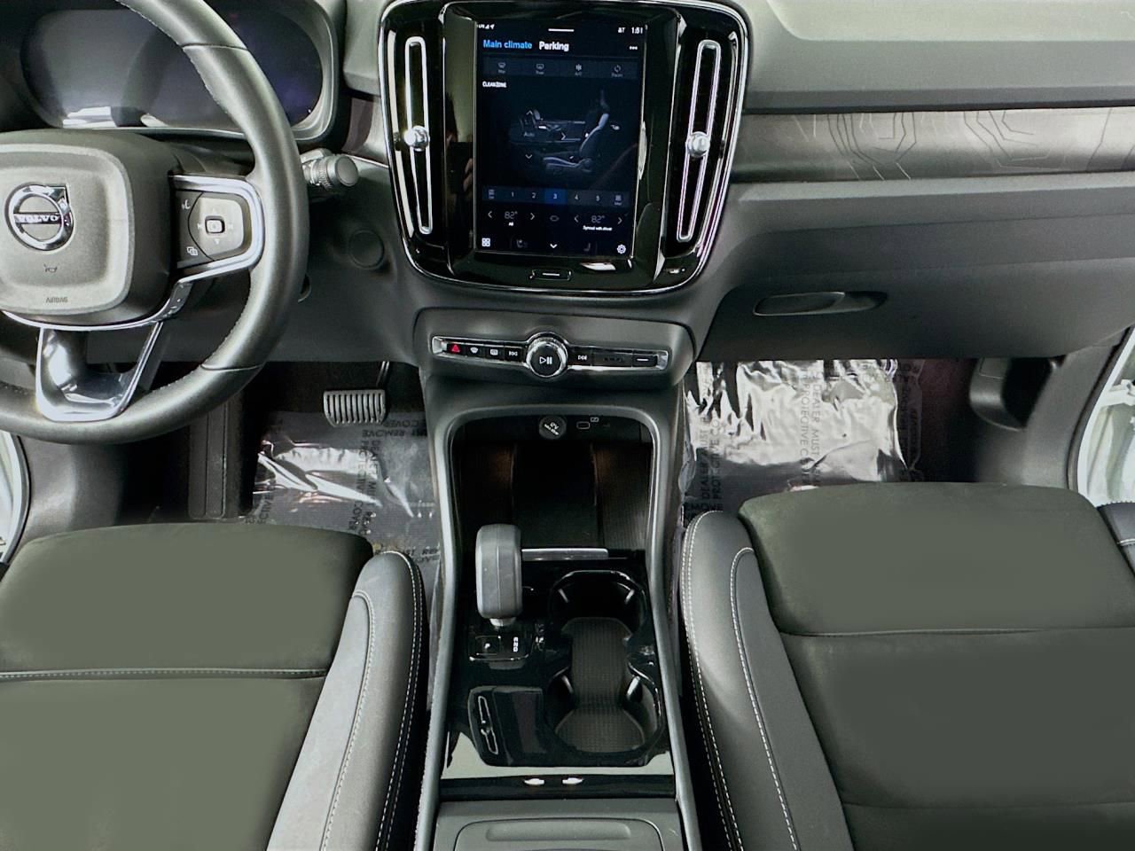 Used 2023 Volvo C40 P8 Recharge Ultimate image 12