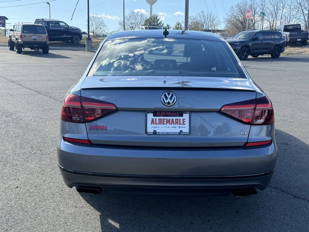 Used 2018 Volkswagen Passat 3.6 image 4