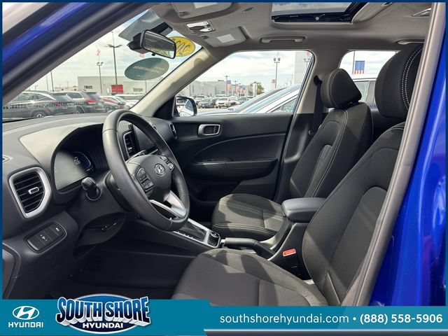 Certified 2025 Hyundai Venue SEL FWD image 16