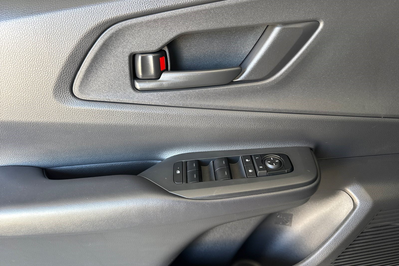 New 2027 Toyota Prius Plug-In Hybrid FWD image 14
