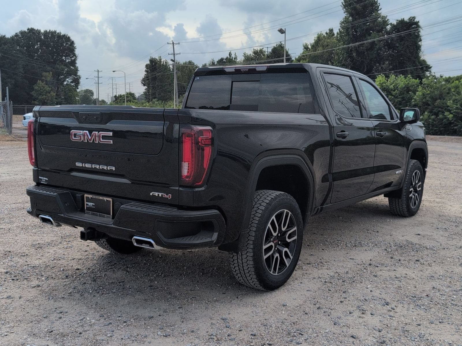 New 2026 GMC Sierra 1500 AT4 w/ Technology Package AWD/4WD image 6