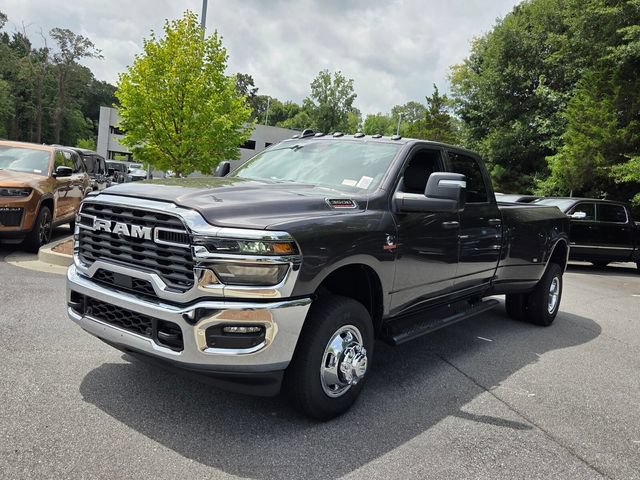 New 2026 RAM 3500 Tradesman AWD/4WD image 3