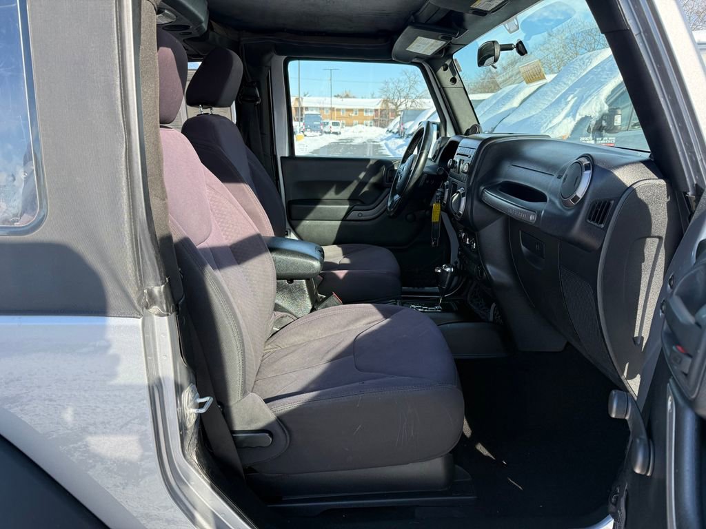 Used 2013 Jeep Wrangler Sport w/ Connectivity Group image 15