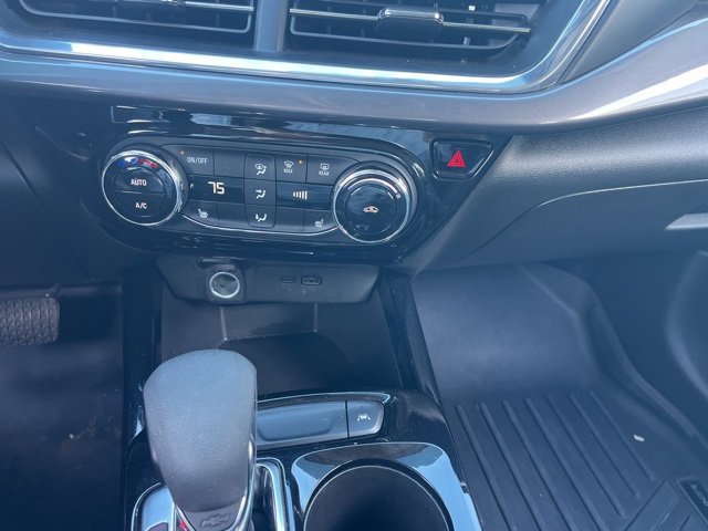 Used 2024 Chevrolet Trax ACTIV w/ Driver Confidence Package image 18