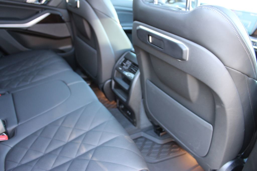 Used 2024 BMW X5 xDrive40i w/ Premium Package image 49