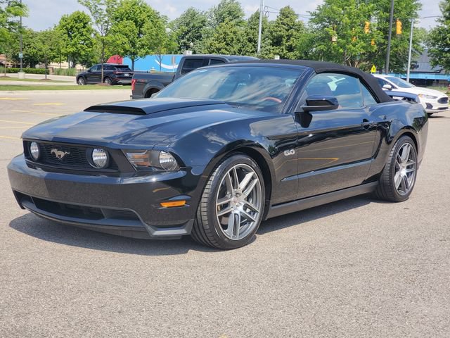 Used 2011 Ford Mustang GT Premium RWD image 2