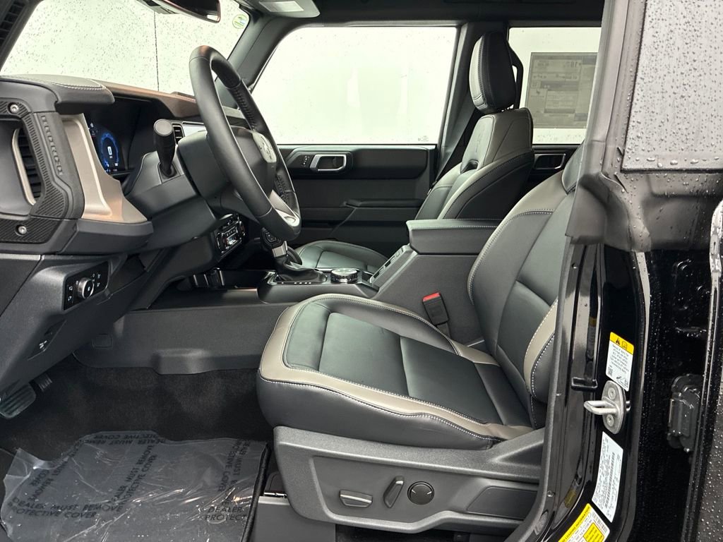New 2025 Ford Bronco Outer Banks w/ Sasquatch Package image 16