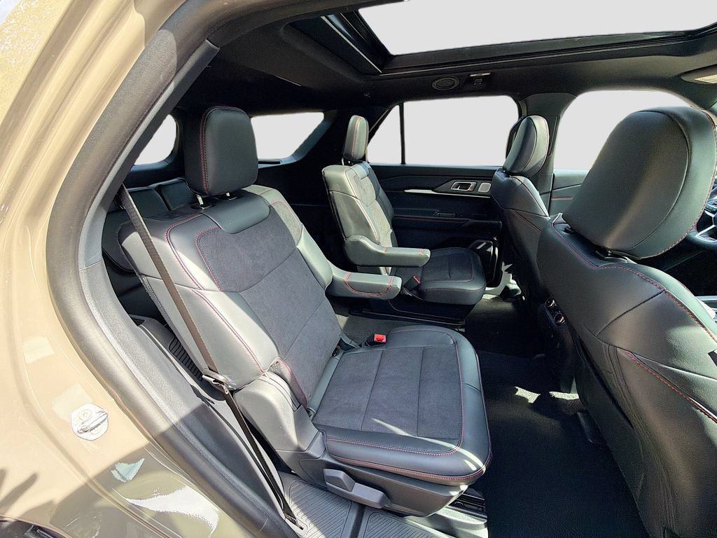 New 2026 Ford Explorer ST w/ Sun And Sound Package AWD/4WD image 32