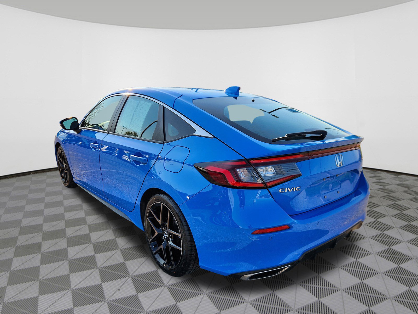 Certified 2024 Honda Civic Sport Touring image 3