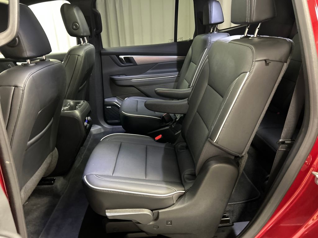 Used 2025 Buick Enclave Preferred image 24