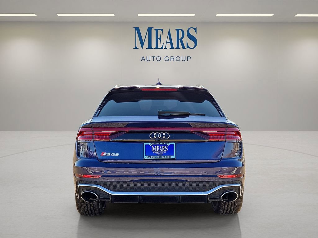 Used 2024 Audi RS Q8 4.0T image 4
