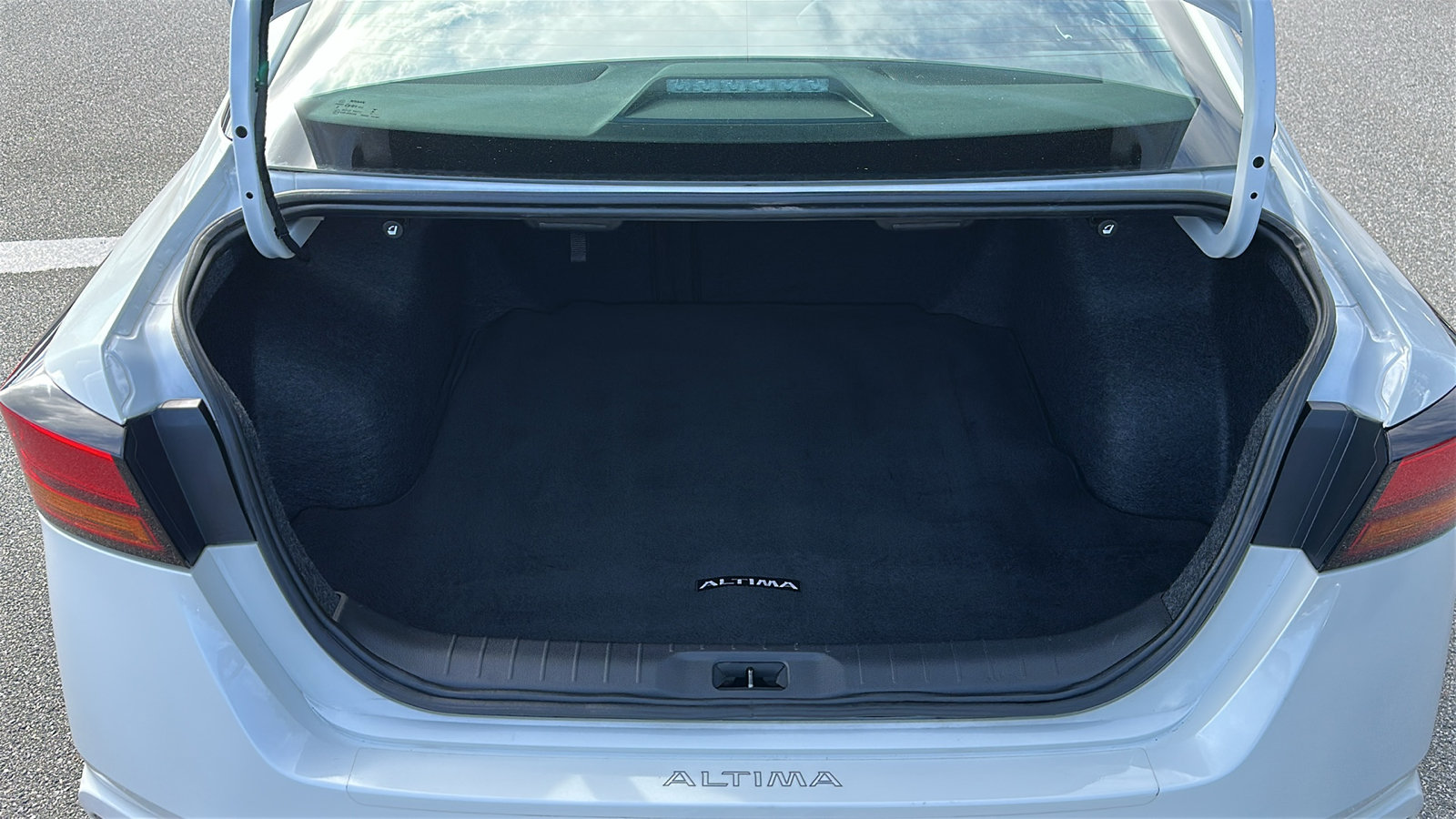 Certified 2024 Nissan Altima 2.5 SR FWD image 6