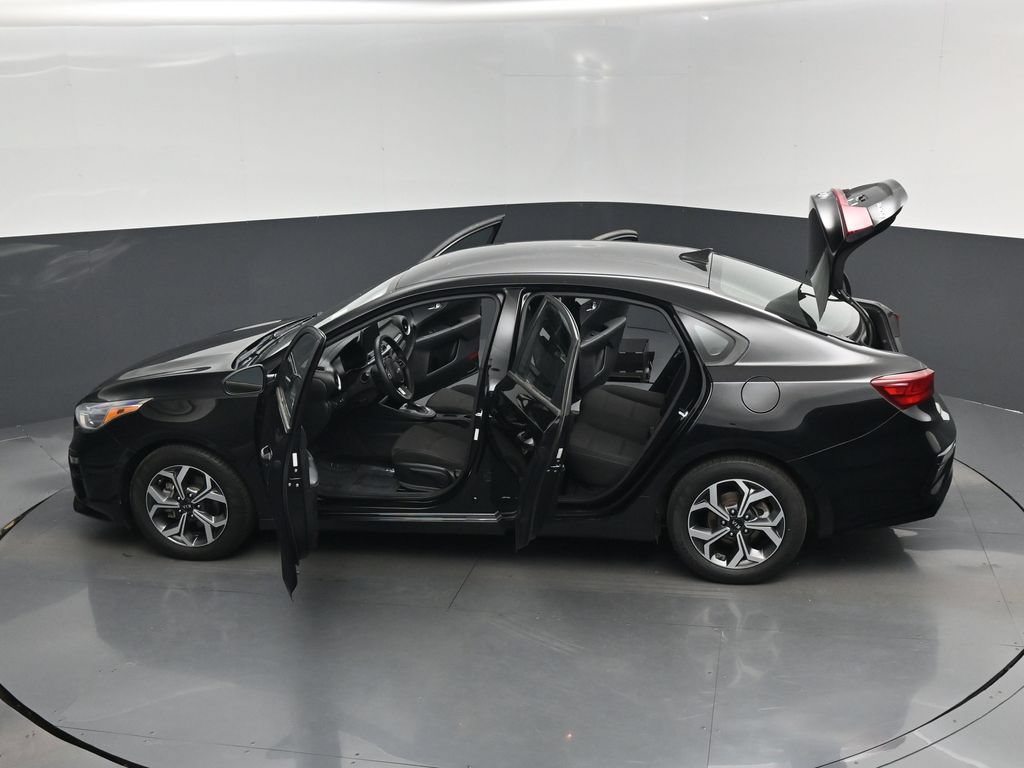 Used 2020 Kia Forte LXS FWD image 17