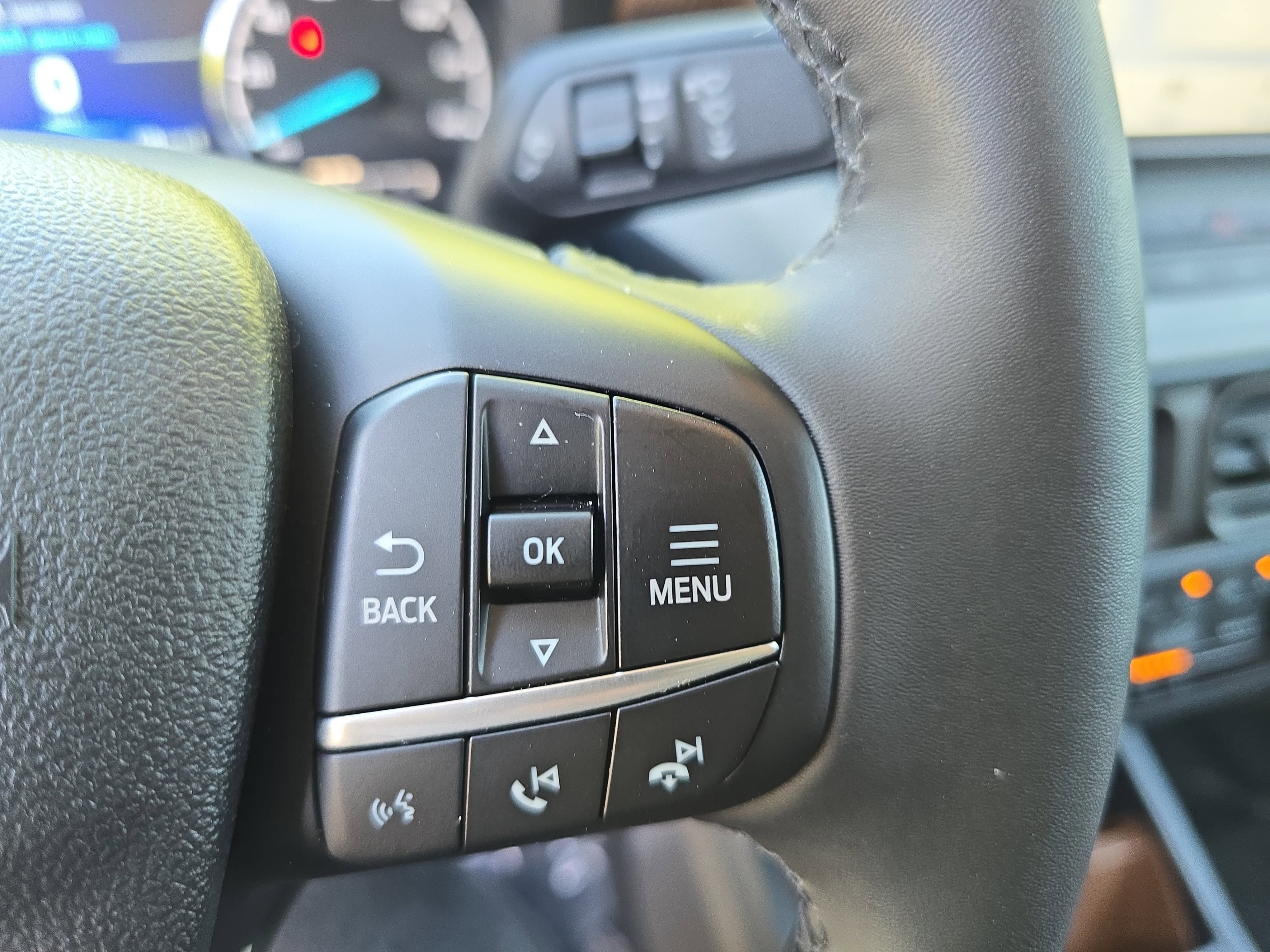Used 2023 Ford Maverick Lariat FWD image 17