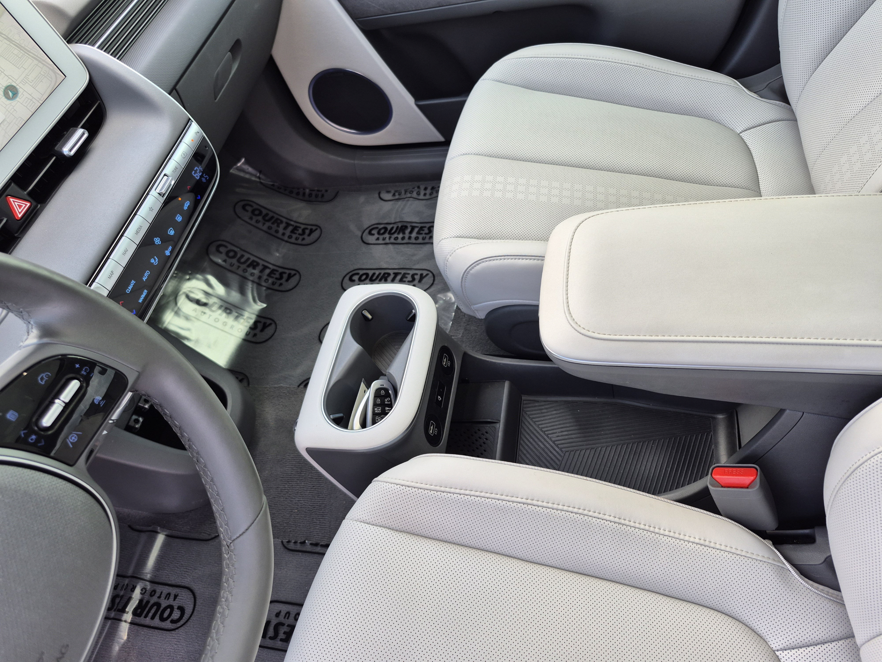 Certified 2024 Hyundai Ioniq 5 Limited AWD/4WD image 22