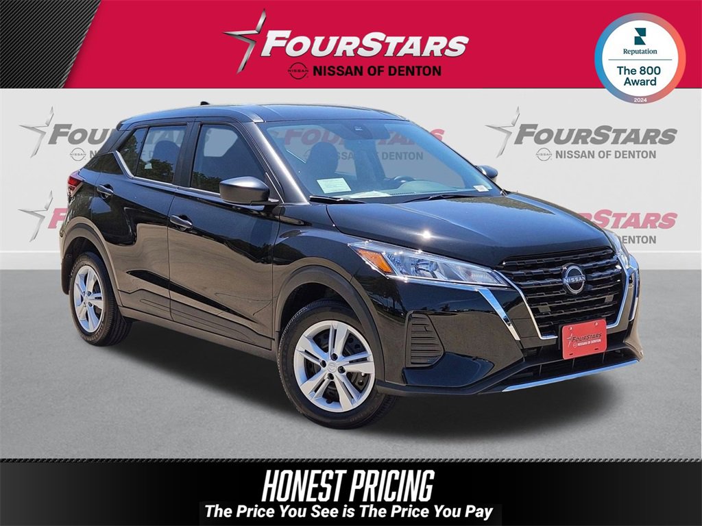 New 2025 Nissan Kicks Play S image 1