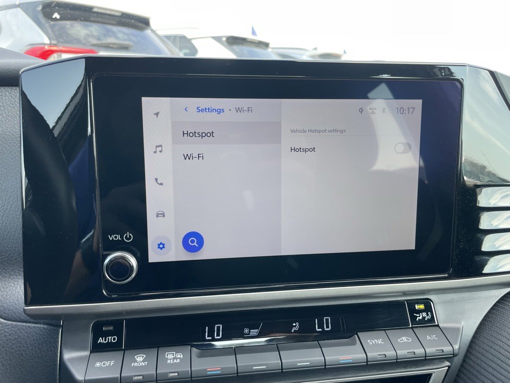 Used 2025 Toyota Camry SE image 16